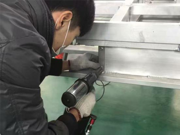 華菱采購TIKTOK国际版色板用於電梯零部件生產的氣動TIKTOK色板免费